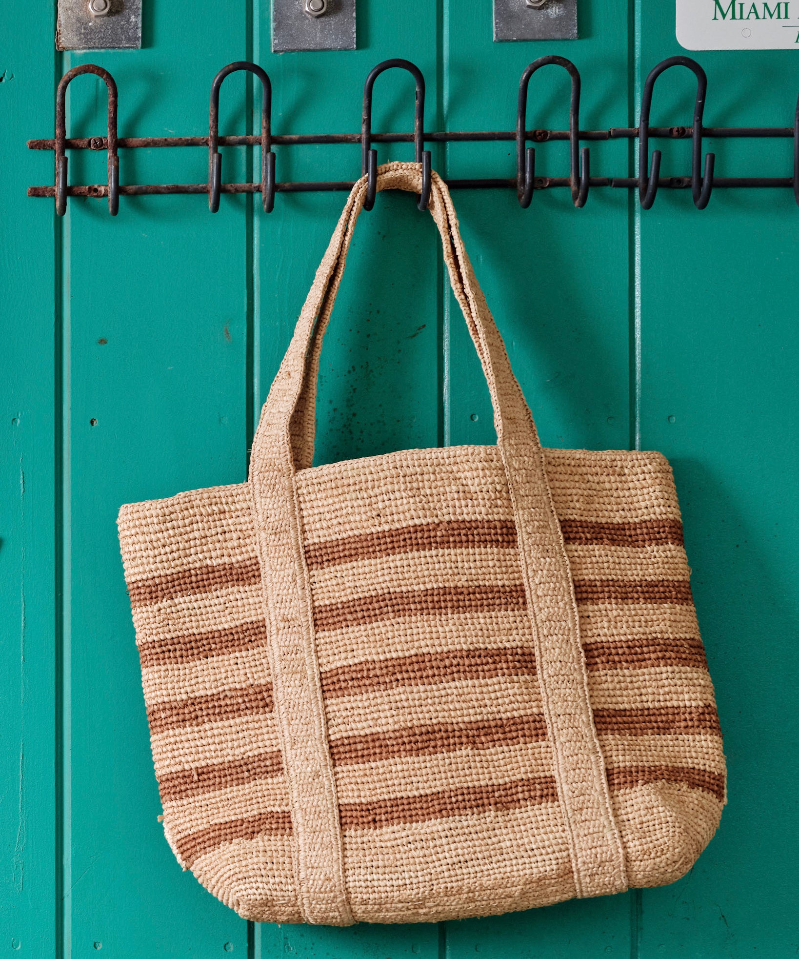 The Original Straw Traveler Bag